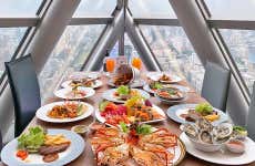 Jantar no Baiyoke Sky Hotel