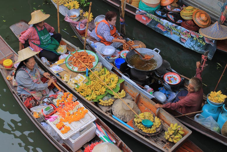 Mercados flutuantes de Bangkok 
